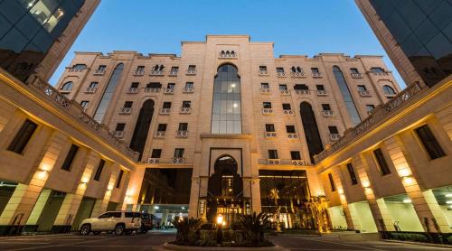 Dammam Hotel | Elegant Stays at Braira Al Dammam with Pool & Breakfast