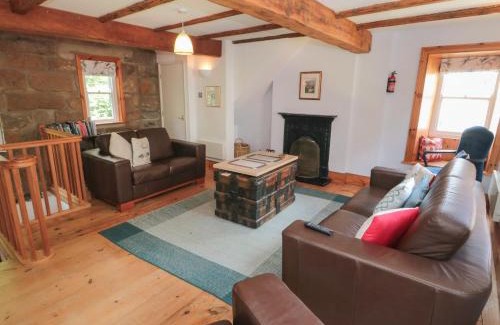 Staithes House | Family-Friendly Retreat at Bramble Corner Cottage