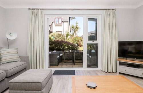 Maenporth Cottage | Family-Friendly Bramble Cottage with Pool in Maenporth