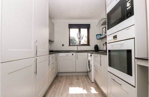 Maenporth Cottage | Family-Friendly Bramble Cottage with Pool in Maenporth