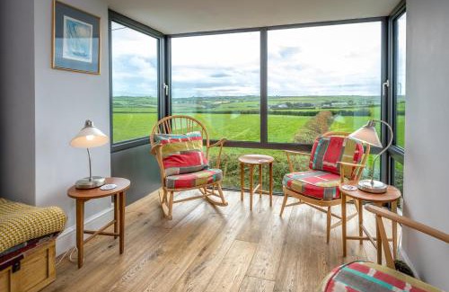 Llanengan House | Pet-Friendly Brambles: Guest Rated 10/10 for Families