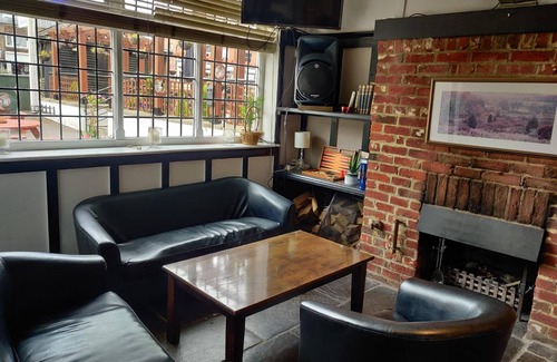 Forest Row Hotel | Budget-Friendly Brambletye Hotel with Family Amenities