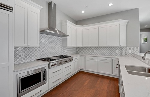 Homewood House | Stylish Retreat Steps from Westin with Spa and Breakfast