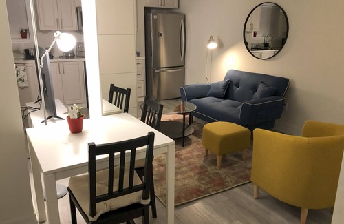 York Regional Municipality Apartment | Cozy 1-Bedroom Basement Retreat in Newmarket