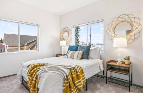 South Perry District Apartment | Modern 2 Bedroom Retreat Near Downtown & Perry District