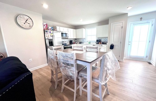 Stafford House | Brand new 2-bedroom house in desirable community in Stafford with AC, WiFi.