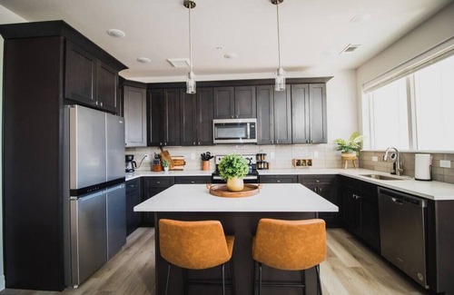 Greeley House | New 2-Bedroom Townhouse with Garage & Child-Friendly Amenities