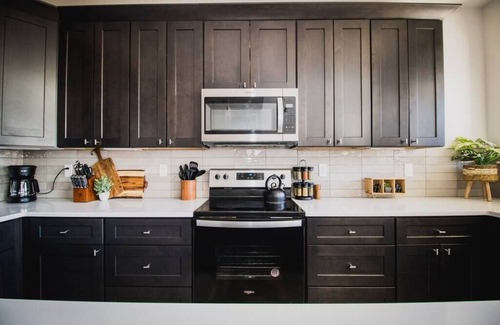 Greeley House | New 2-Bedroom Townhouse with Garage & Child-Friendly Amenities
