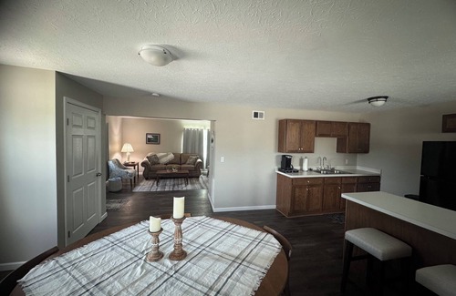 Cross Lanes Apartment | Brand new 2-bedroom apartment in amazing Cross Lanes with WiFi, AC
