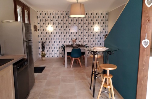 La Tour-Sur-Orb House | Brand New Hotel with Pool and Ocean Views for Families