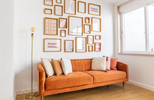 Cacilhas Apartment | Family-Friendly 3-Bedroom Apartment with Sunny Patio