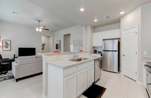 Troy House | Brand New 4 Bedroom House with 5 Beds in Troy