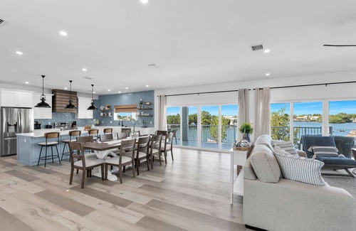 Marathon Cottage | Modern 5-Bedroom Home with Pool and Dockage Access