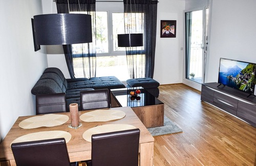 Donaustadt Apartment | New Apartment in Prime Location Near VIC/Danube