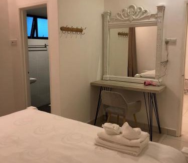 Ringlet Apartment | Brand New Family-Friendly Apartment in Local Neighborhood