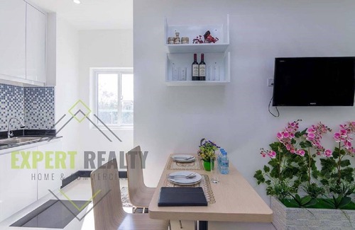 Chamkar Mon Apartment | Modern Apartment in the Heart of Town with Kitchen Access