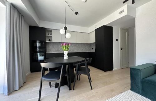 Kesklinn Apartment | Modern Apartments with Balcony, Free Parking & High Ratings