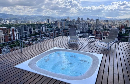 Chacao Apartment | Brand new Apt - 2 hab/2 baños - vista al Ávila