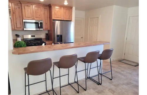 Moab South Valley Villa | Unforgettable Comfy Villa with Pool & Spa in Moab