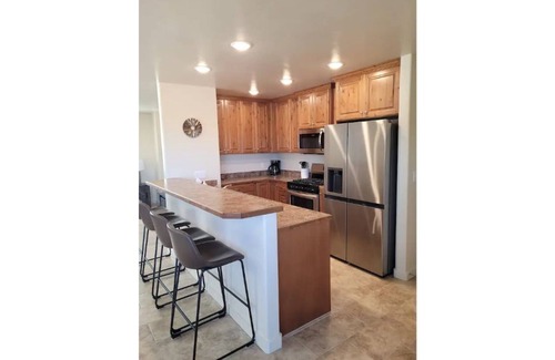Moab South Valley Villa | Unforgettable Comfy Villa with Pool & Spa in Moab