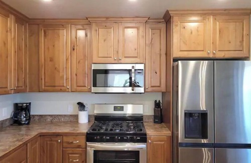 Moab South Valley Villa | Unforgettable Comfy Villa with Pool & Spa in Moab