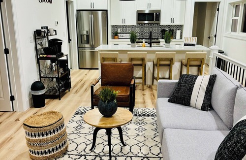 La Follette Condo | Brand New Build! 3BR Norris Lakeview Deerfield Condo w/Covered Boat Slip