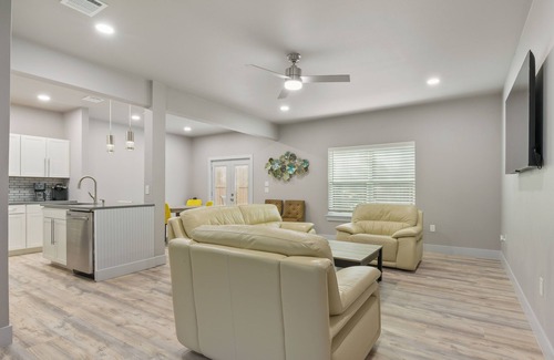 Spicewood House | Brand New Build in 2025! Premium Appliances, Designer Finishes, Lake Nearby