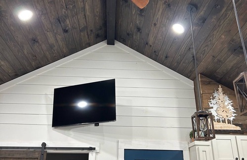 Pelahatchie Cabin | New Cabin with Lake Views and Family-Friendly Amenities