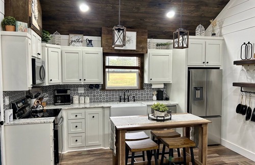 Pelahatchie Cabin | New Cabin with Lake Views and Family-Friendly Amenities