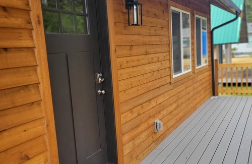Tokeland House | Seaside Cabin Retreat with Ocean Views & Family-Friendly Fun