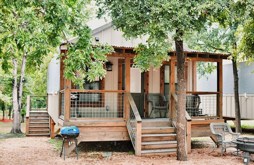Seguin Cabin | New Cabin Oasis with Pool, Hot Tub & Kayaking Adventures