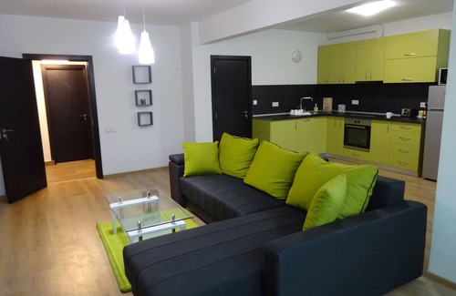 Lozenets Apartment | Modern Central Apartment with Accessible Amenities & Breakfast