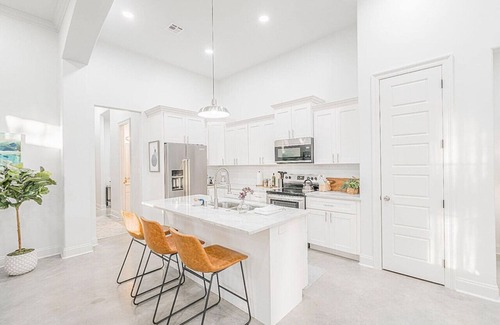 Milton House | Ideal Getaway in Lafayette: Pet and Child Friendly Stay