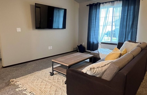 Umatilla House | Brand new charming 3-bedroom house with AC and WiFi in wonderful Umatilla