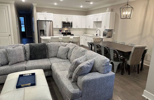Oxford Condo | New Condo Near Ole Miss Campus with Pool & Family Amenities