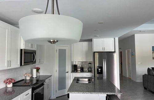 Diplomat House | Discover Paradise: New Heated Saltwater Pool Home in Cape Coral!