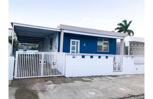 Gobernador Pinero House | New 3BR Oasis with Ocean View, BBQ & Spa Amenities