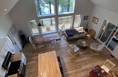 Bracebridge Cottage | Serene Cottage Retreat by the Lake - Just 20 Minutes from Bracebridge