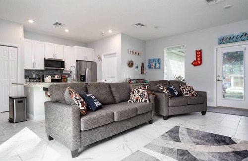 Orange City House | New Dog-Friendly Retreat: 3 Bedrooms in Prime Location