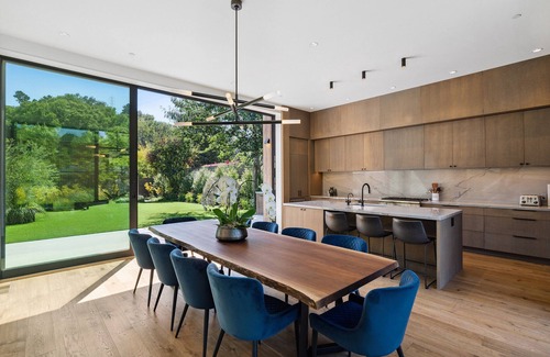 Mill Valley House | Explore a Modern Retreat Near Hiking & Wine Country
