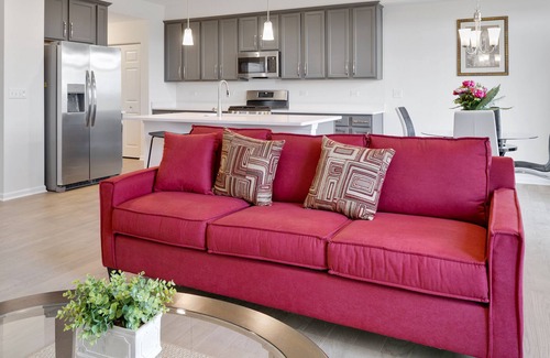 Fox Valley House | Brand-New Executive Townhouse in Naperville Area