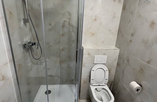 Andel Apartment | Modern City Centre Flat with Child-Friendly Amenities