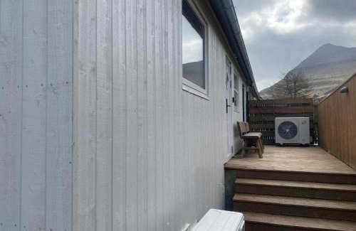 Klaksvik Apartment | New Flat in Central Klaksvík - Family-Friendly Escape
