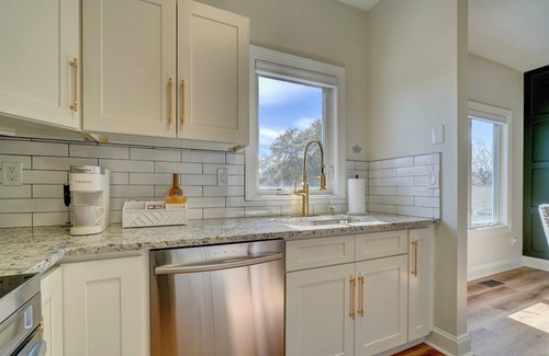 Norfolk House | Experience Newly Renovated Comfort Just Steps From The Beach