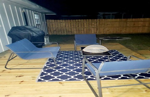 Mobile Apartment | Immaculate Garage Apartment: Top-Rated Child-Friendly Stay