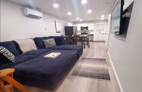 Mobile Apartment | Immaculate Garage Apartment: Top-Rated Child-Friendly Stay