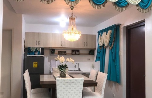 Davao House | NEW Davao Home - 2 Min to Airport with Pool & Balcony
