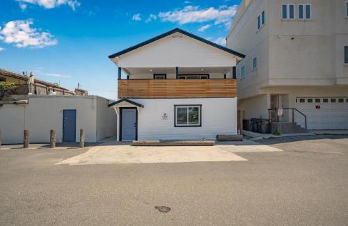 Sunset Beach House | New Coastal Retreat Near Historic Sunset Water Tower