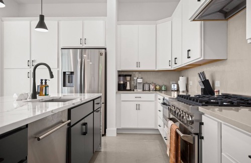 Westfield House | Inviting Home with Pool & Hot Tub - 5 Minutes to Downtown!