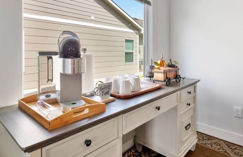 Bel Aire House | Brand New House with alot of ￼amenities. 5 miles from Striker sport complex.